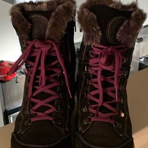 Santa Canada weather proof boots